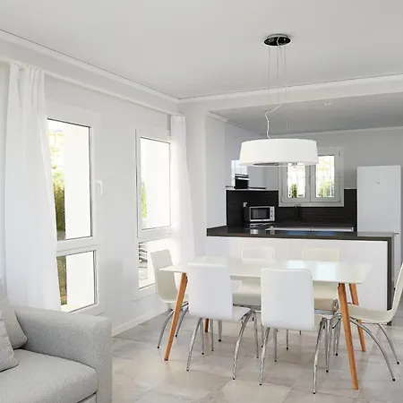 Holiday home Cascade By On Travel